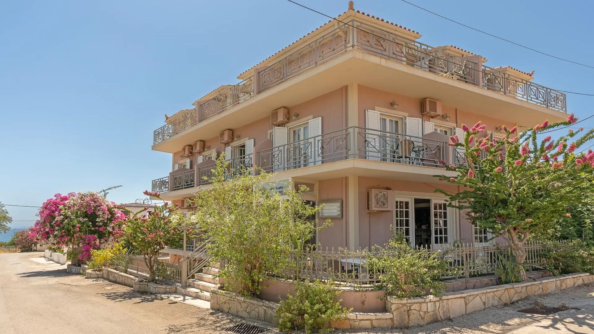 ****  Starlight Hotel Skala  Greece